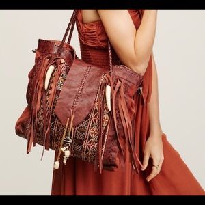 Free People Canyonland tote EUC like new